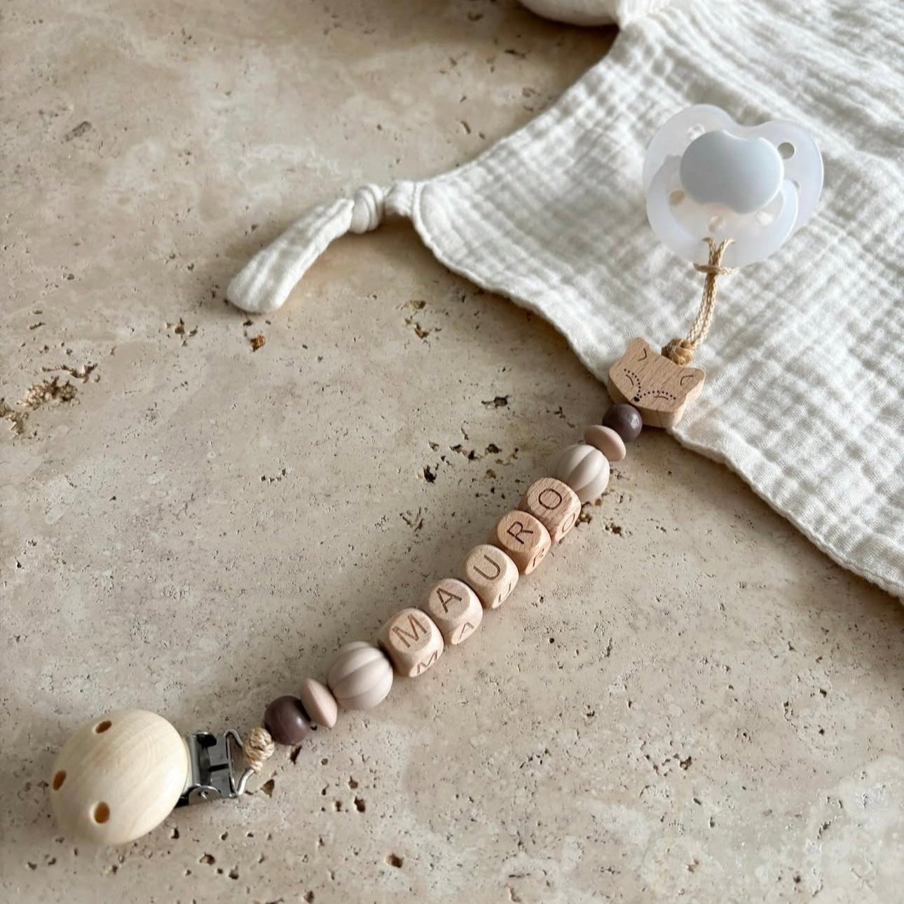 Attache-tétine MAURO