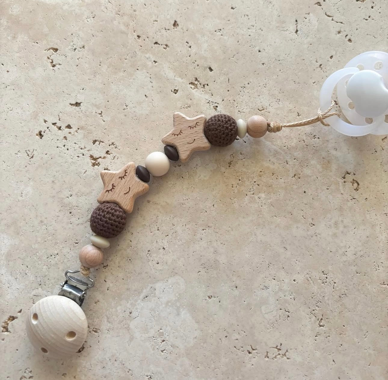 Attache-tétine MARCHAND DE SABLE/CROCHET