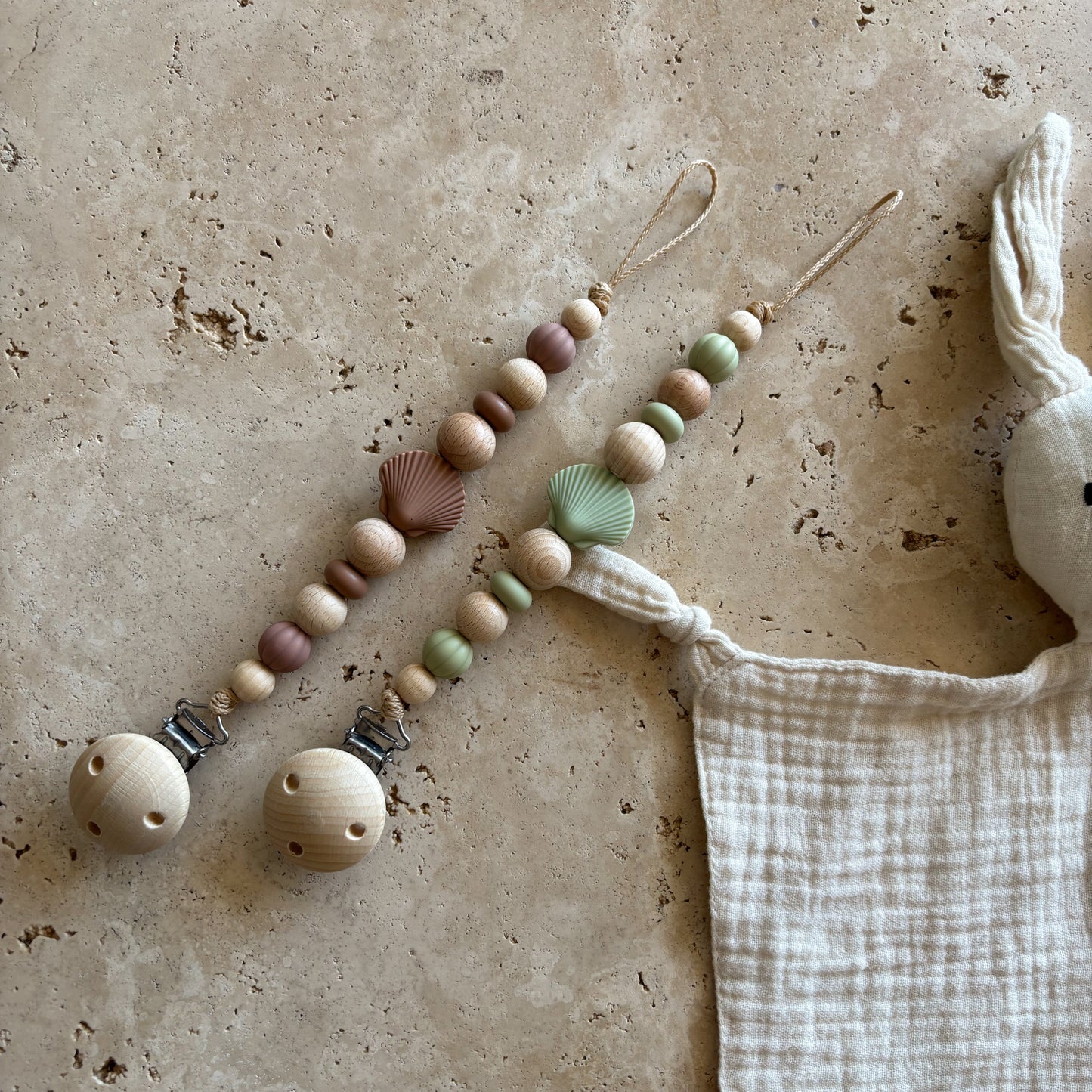 Attache-tétine COQUILLAGE